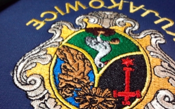 Haft na bluzach dla Kujakowic