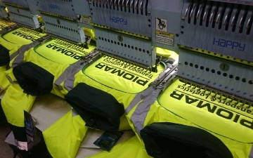 Kilka realizacji haft na ubraniach_17